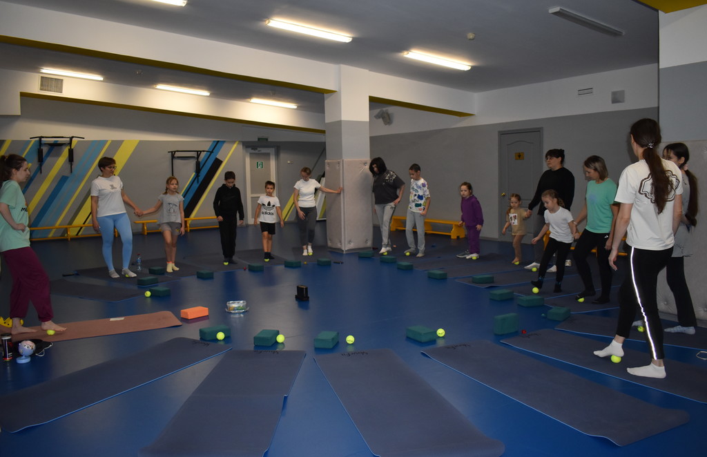 Просто рядом Йога